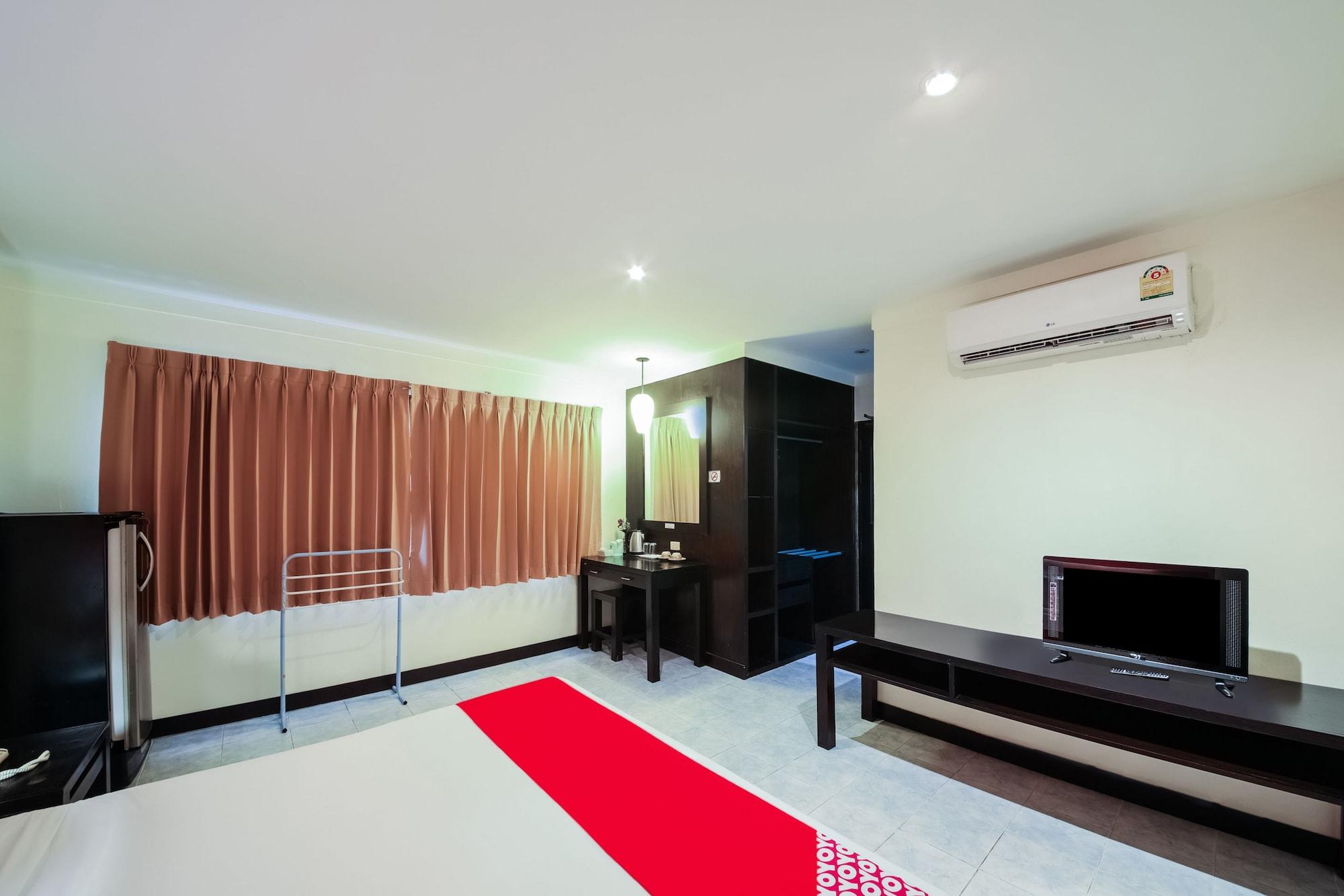Oyo 244 Roar Inn Patong Eksteriør billede