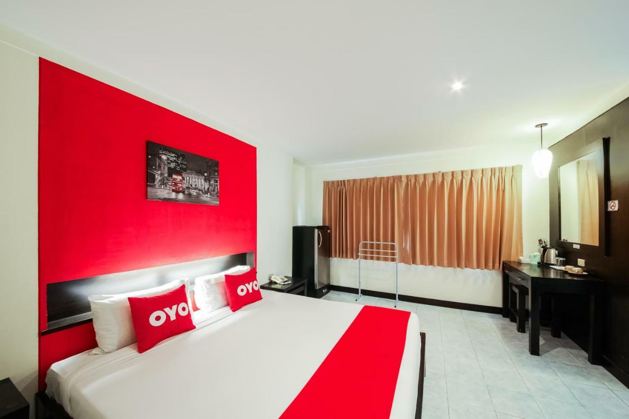 Oyo 244 Roar Inn Patong Eksteriør billede